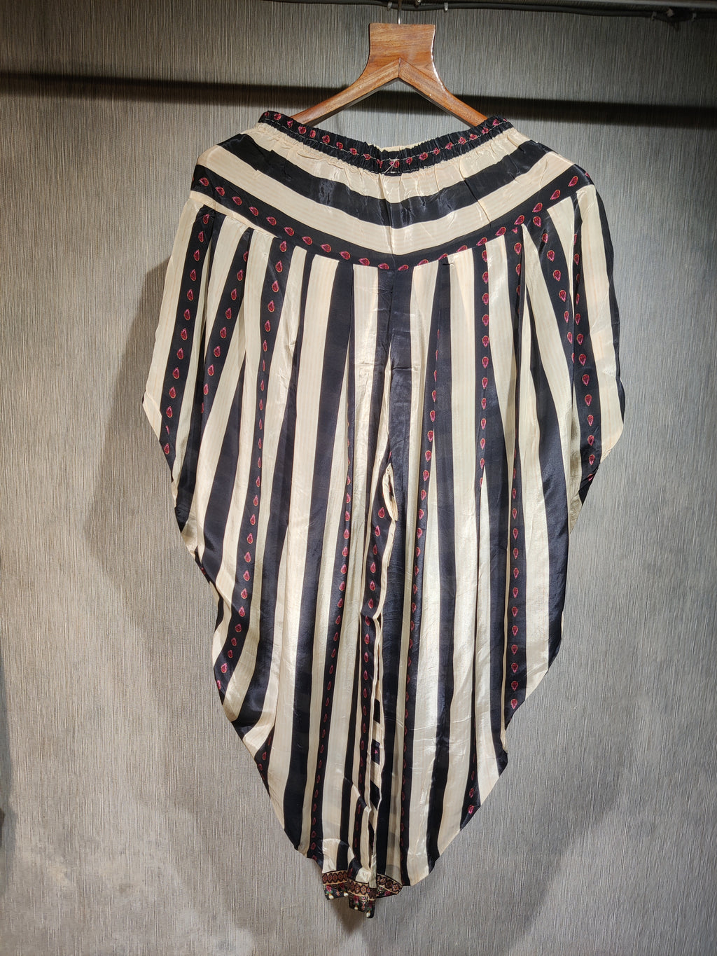 Monochrome Heritage Print Kaftan