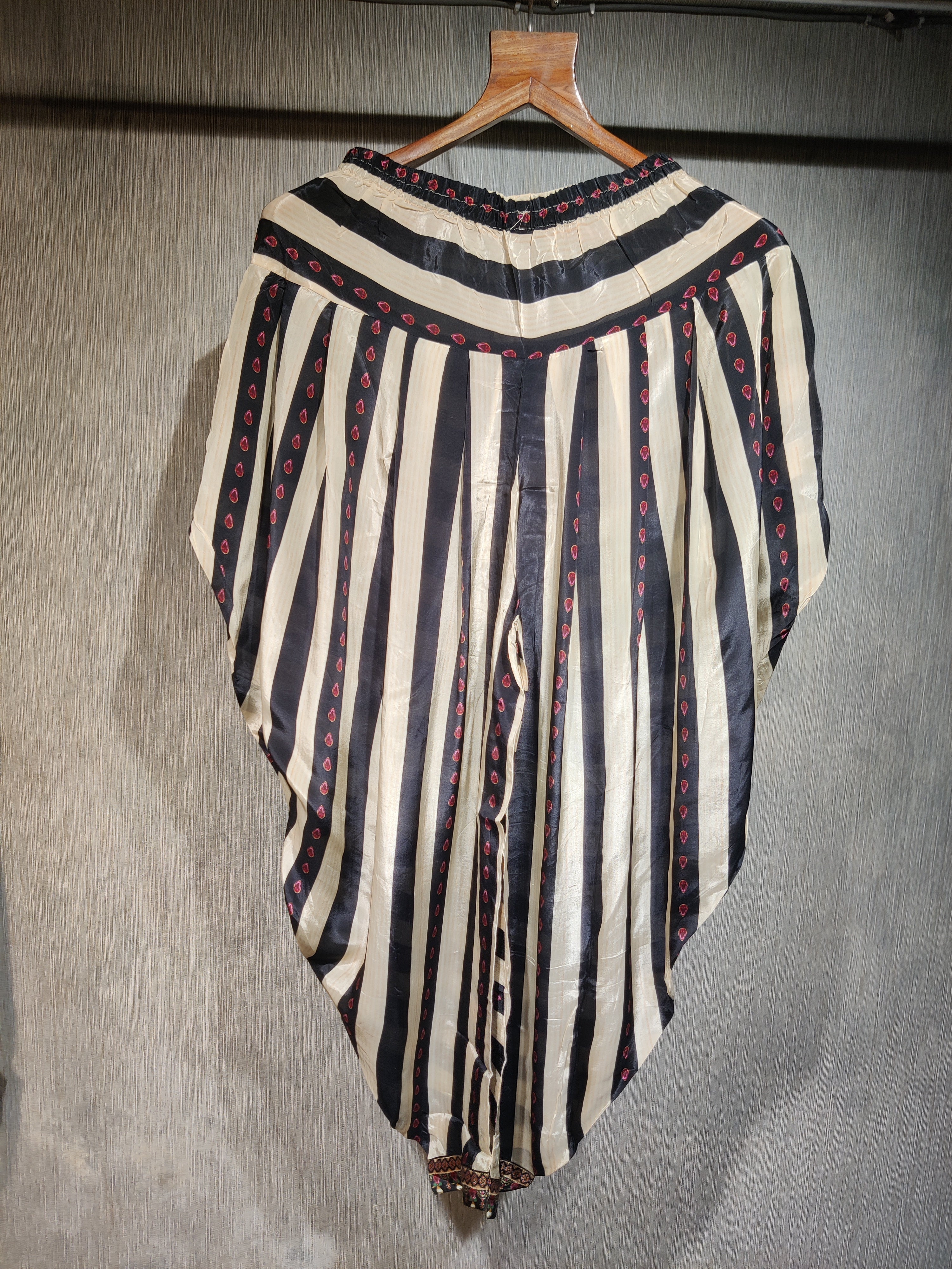 Monochrome Heritage Print Kaftan