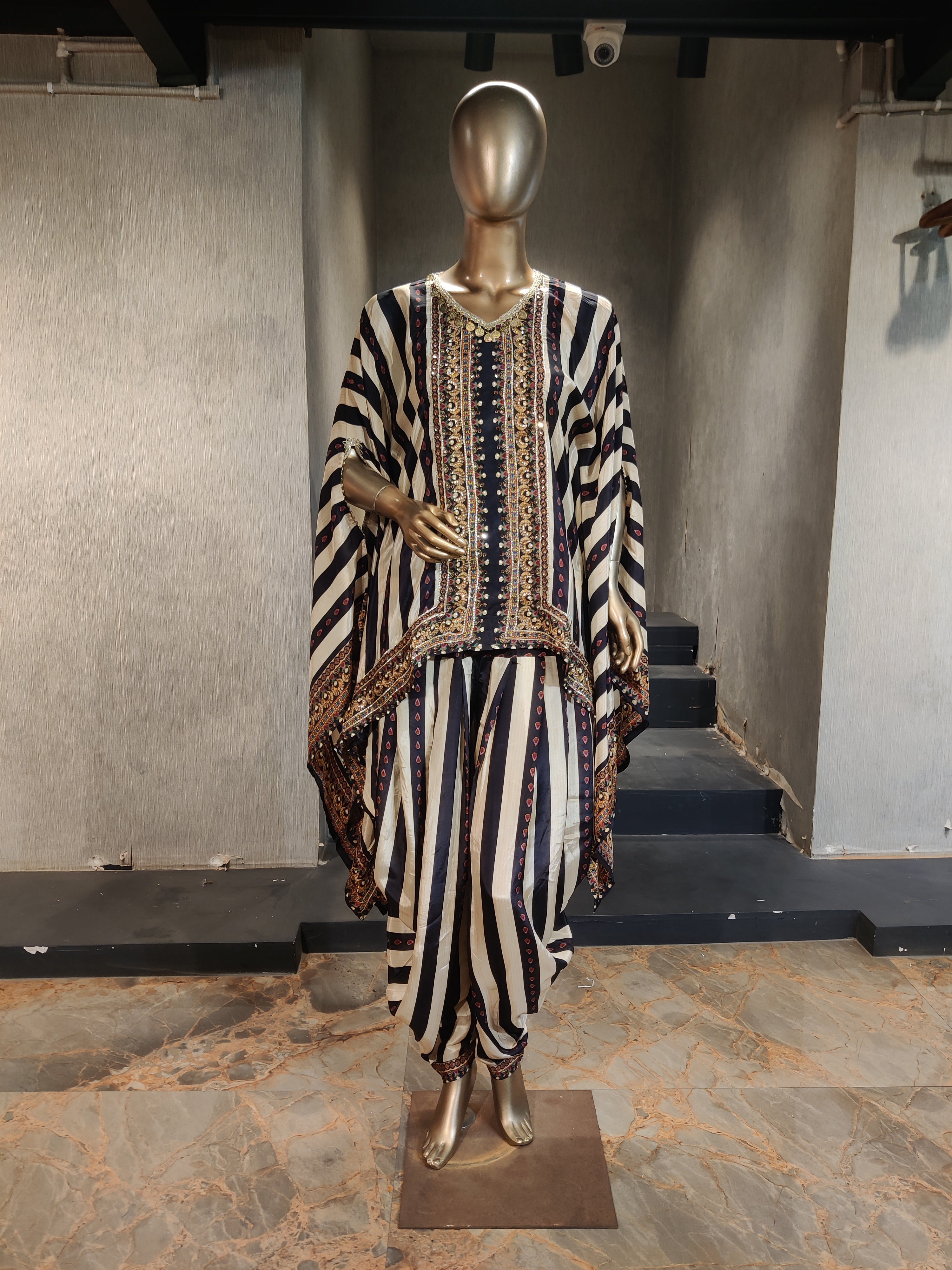 Monochrome Heritage Print Kaftan