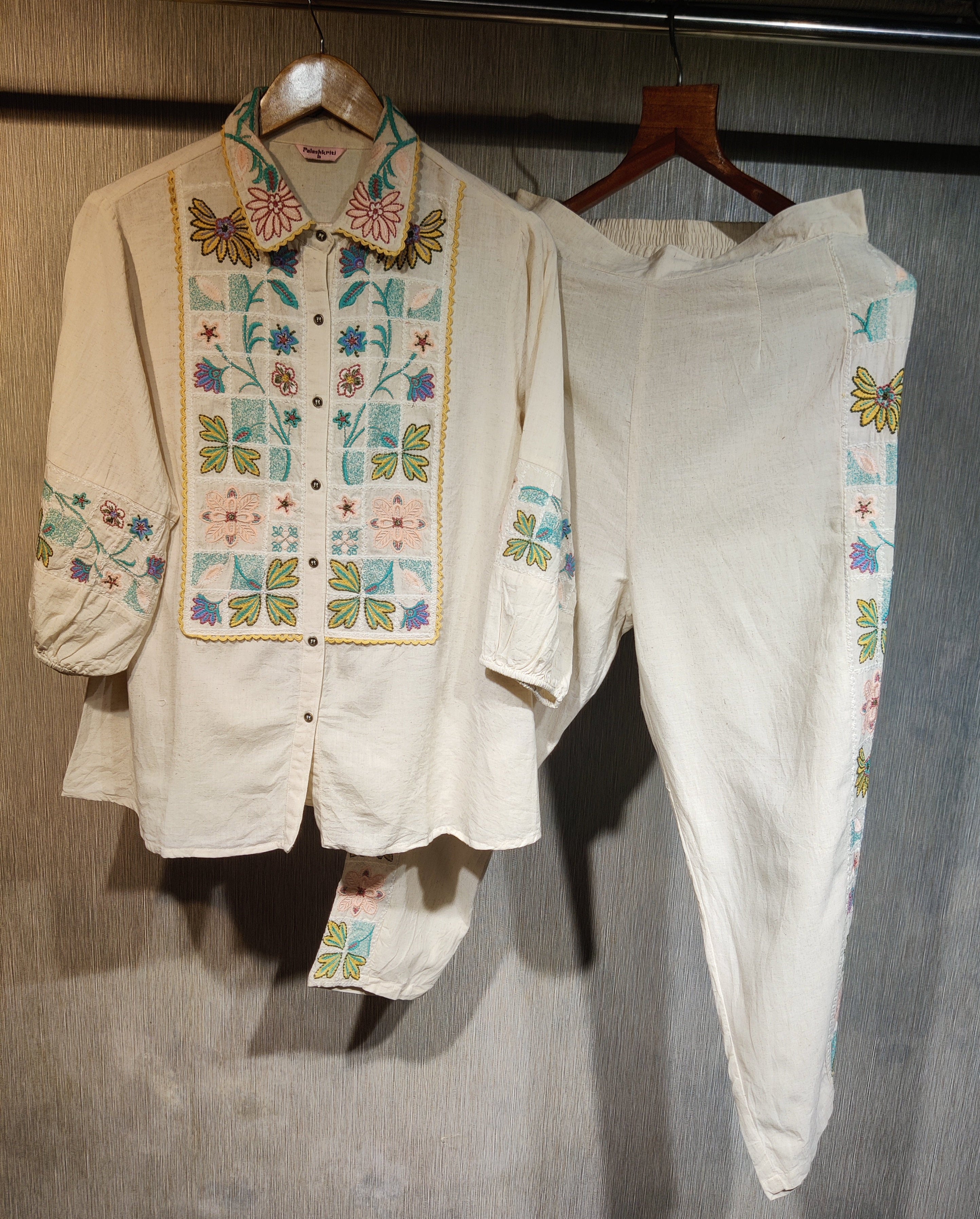 Handcrafted Multi-Thread Embroidered Linen-Cotton Co-Ord Set with Puffer Sleeves